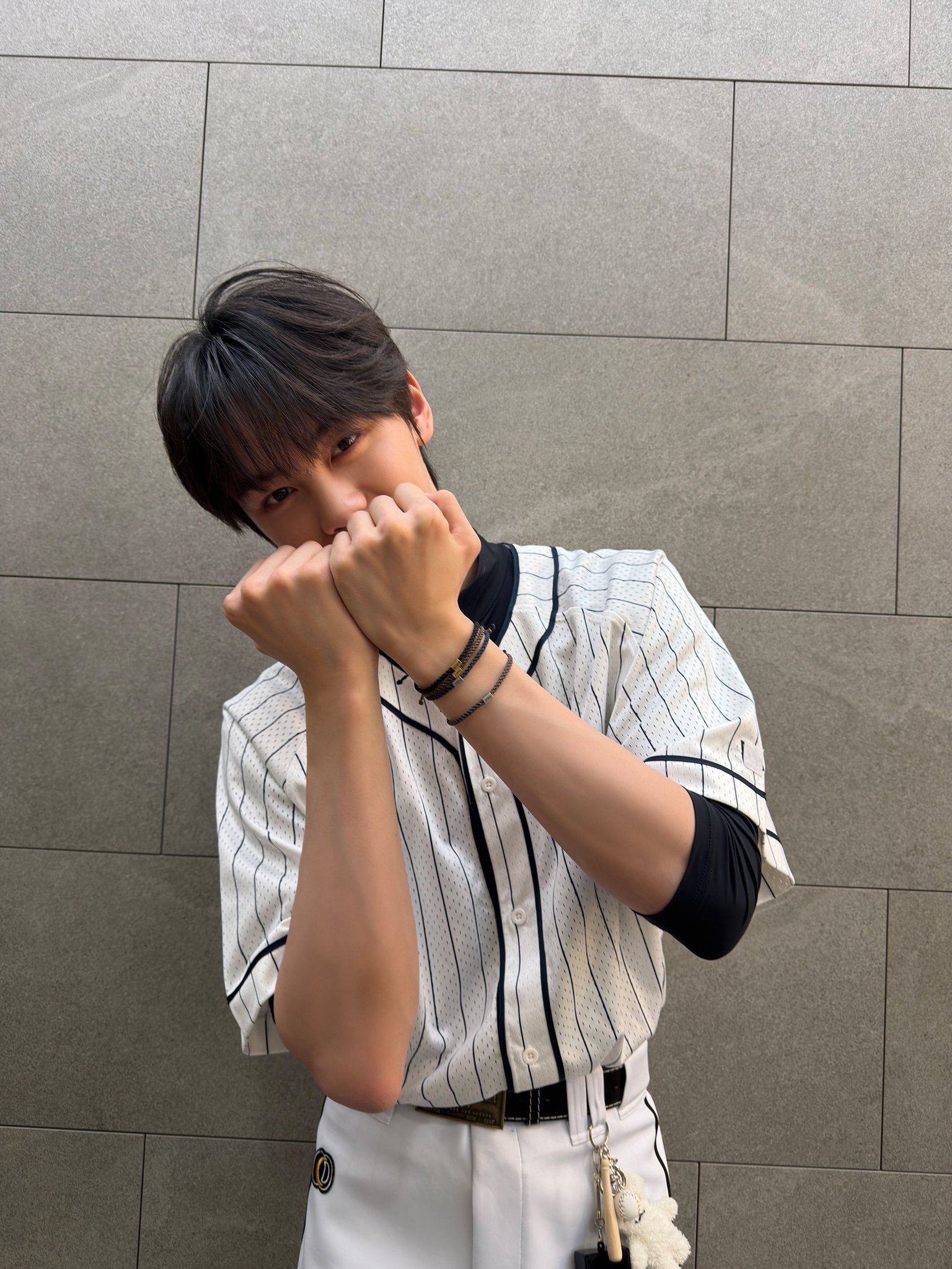 A moment captured by Kim Gyuvin's fan