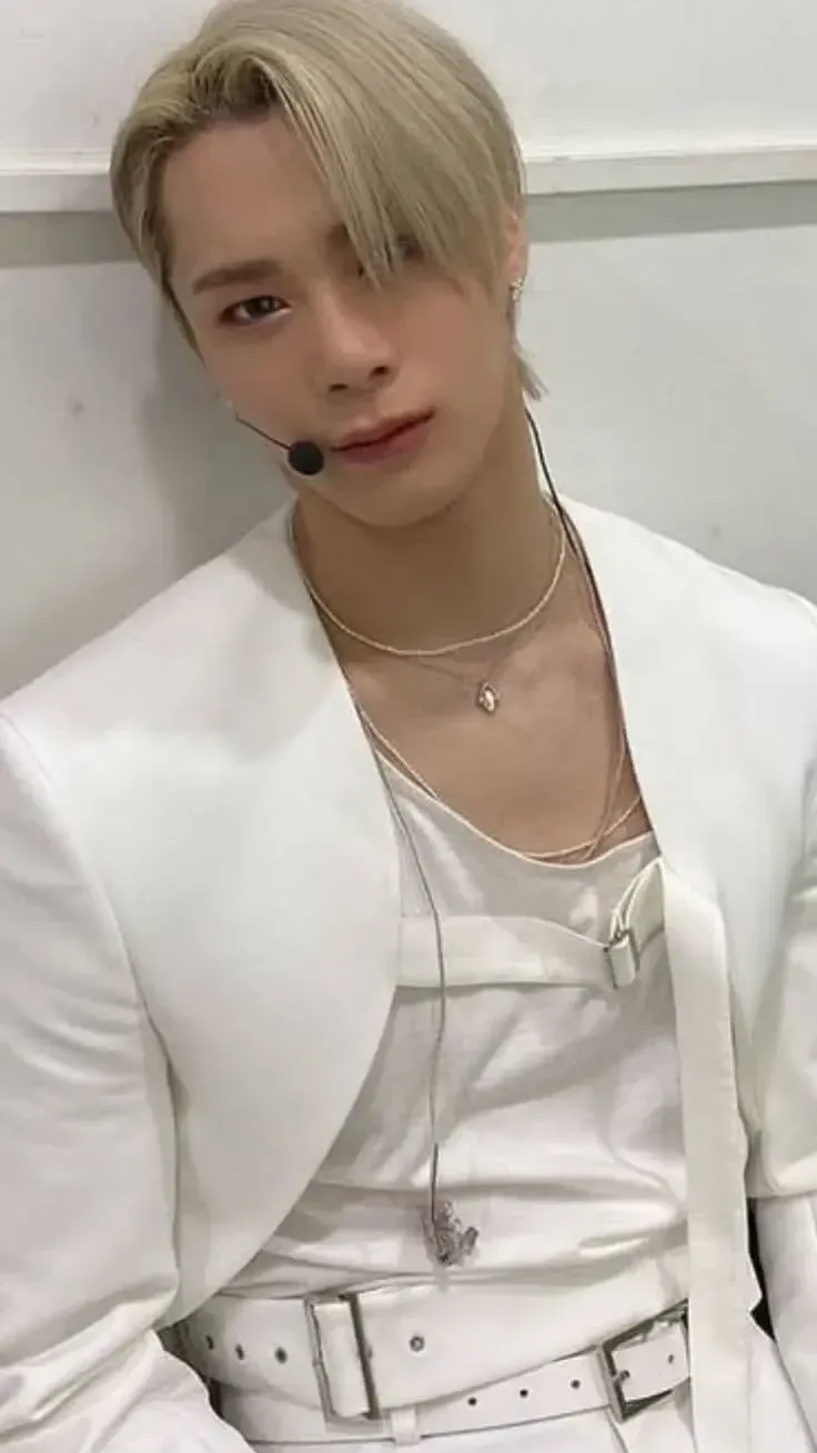 Latest photo of Moonbin (ASTRO)
