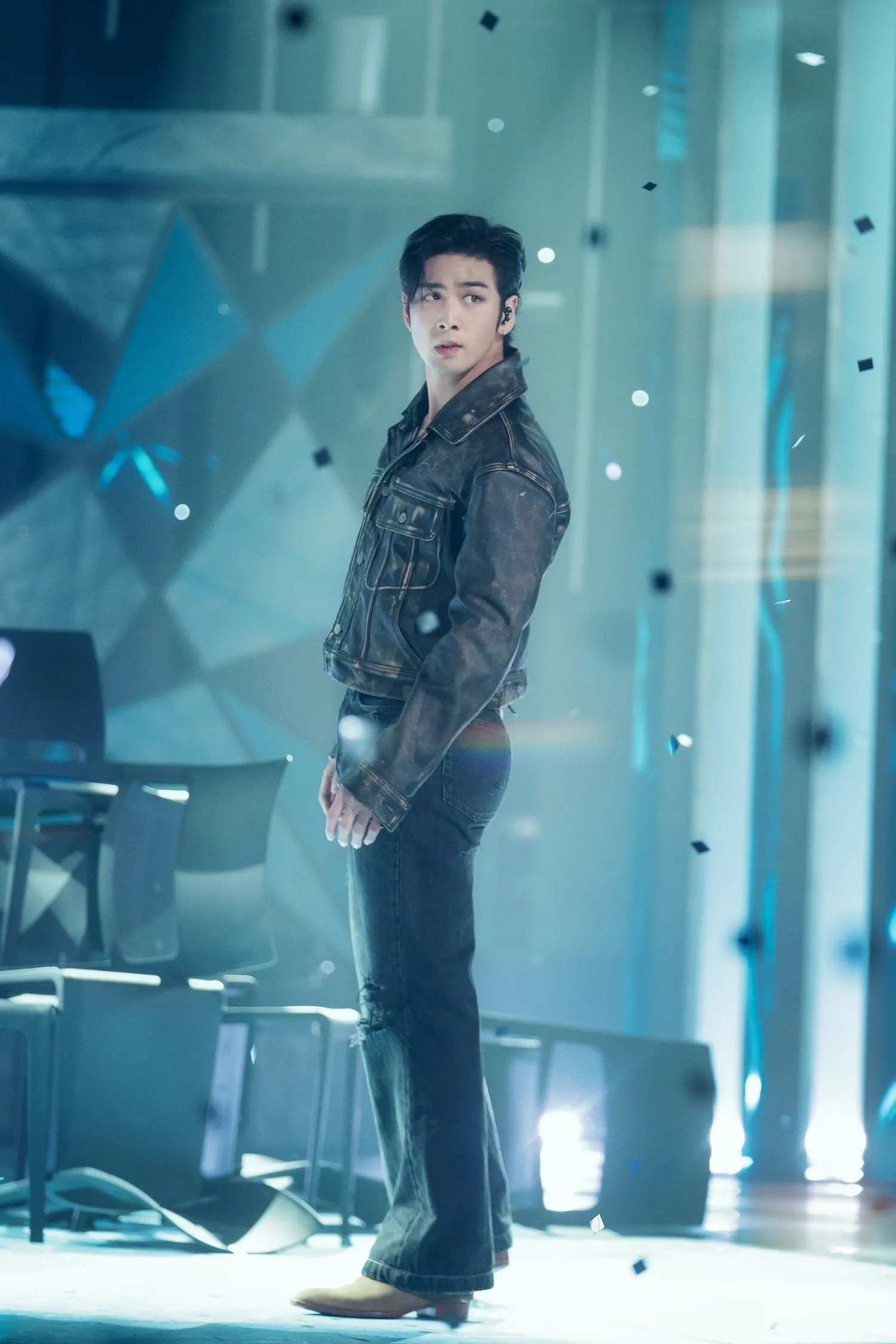 백호의 비하인드 컷