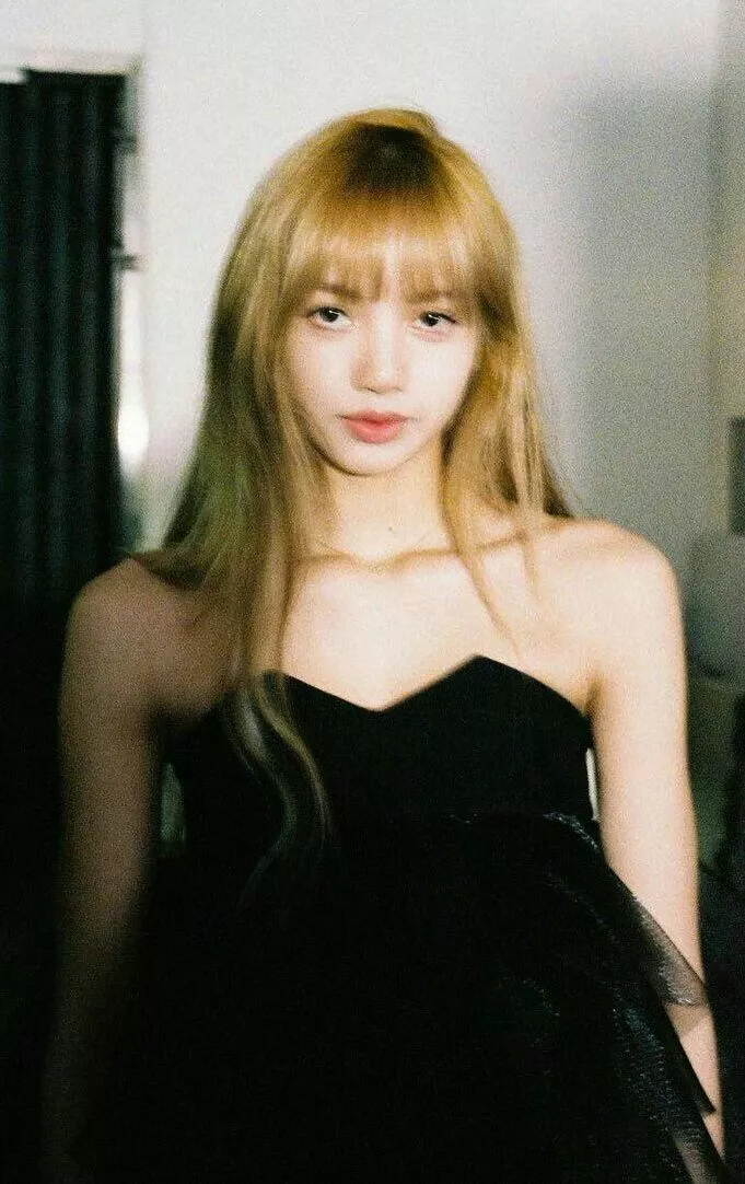 리사 (BLACKPINK) 최근 활동샷