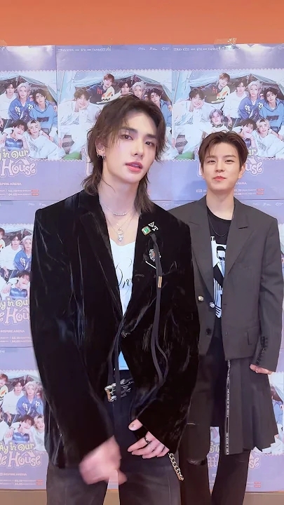 Today's most popular wallpaper in the ヒョンジン (Stray Kids) community