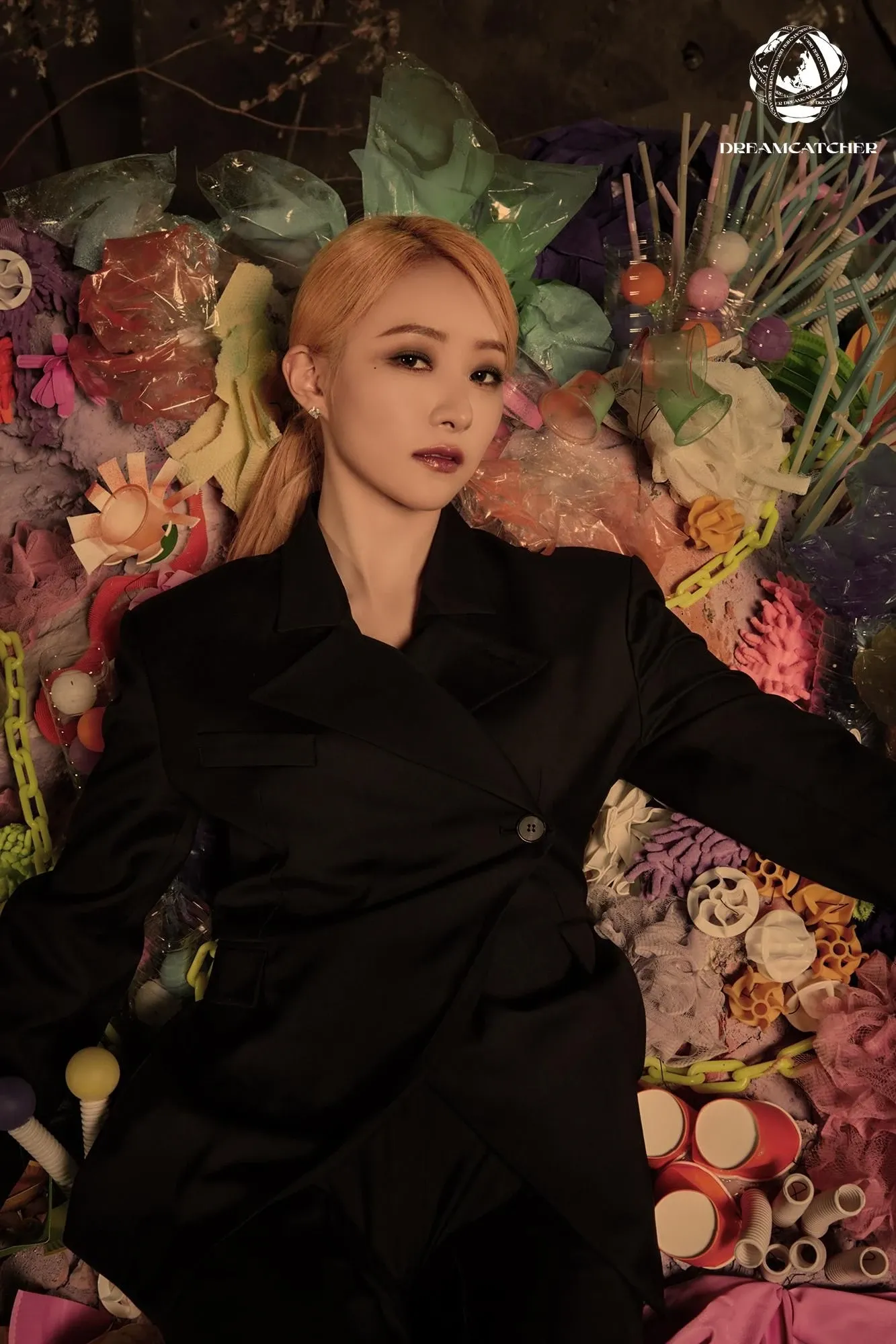 Latest photo of SU A (DREAMCATCHER)