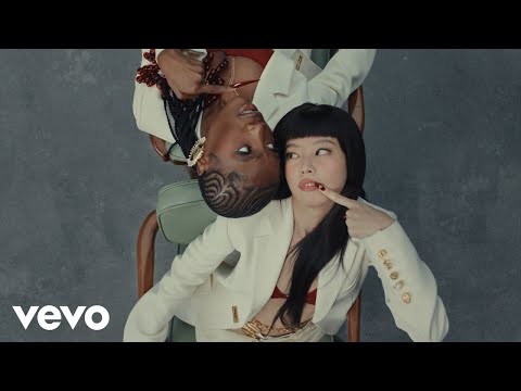 A moment captured by Jennie (BLACKPINK)'s fan