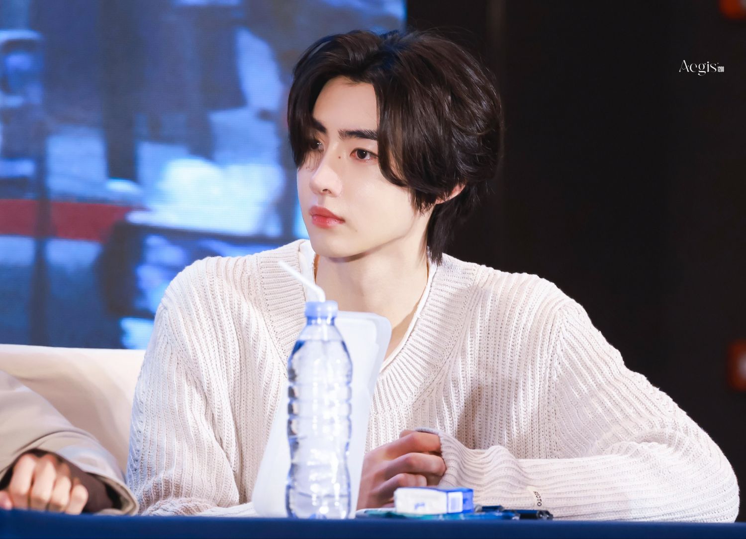 成训 (ENHYPEN)的最新活动照片