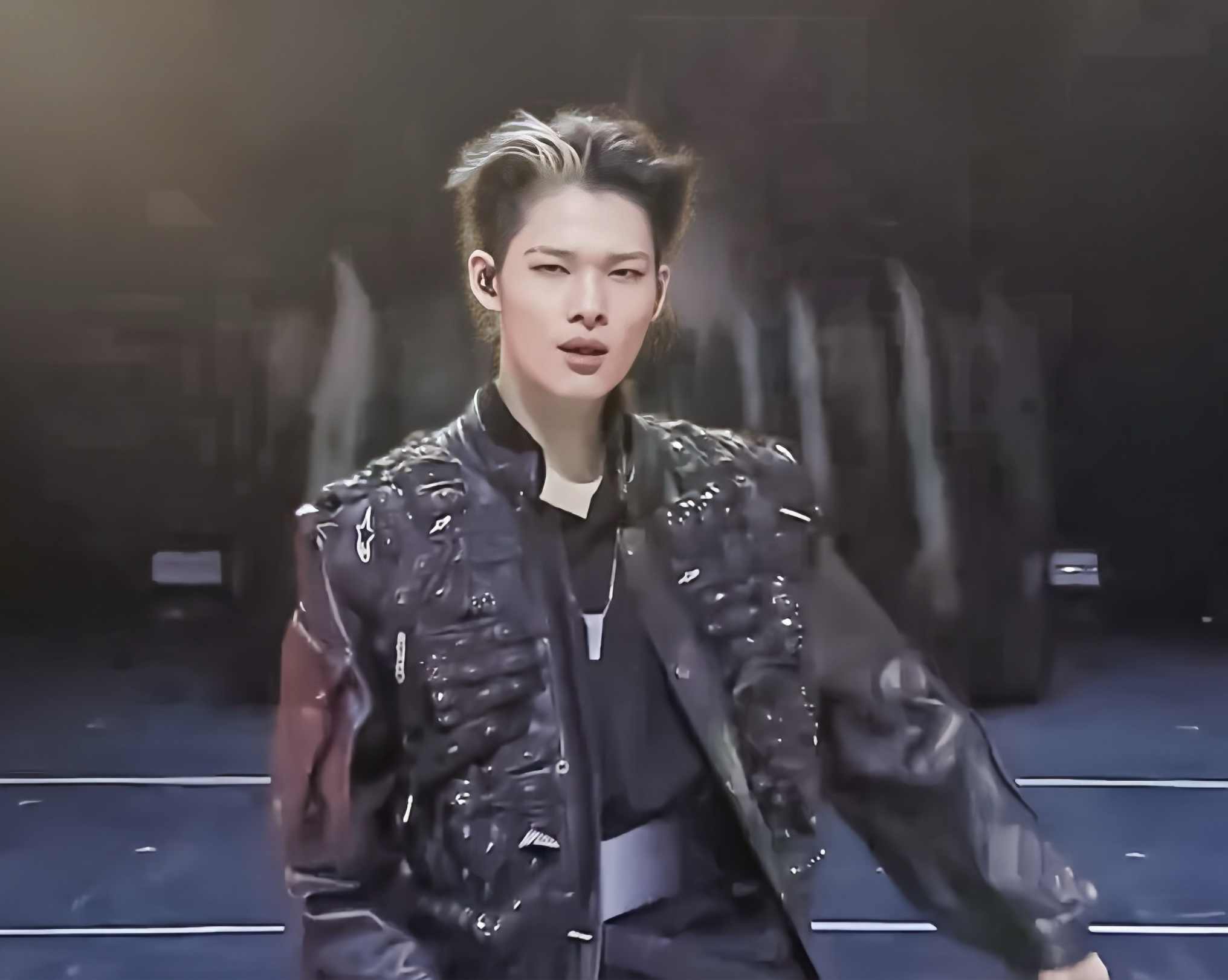 Foto aktivitas terbaru NI-KI (ENHYPEN)