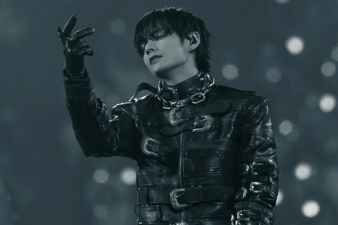 뷔 (방탄소년단)의 최신 사진