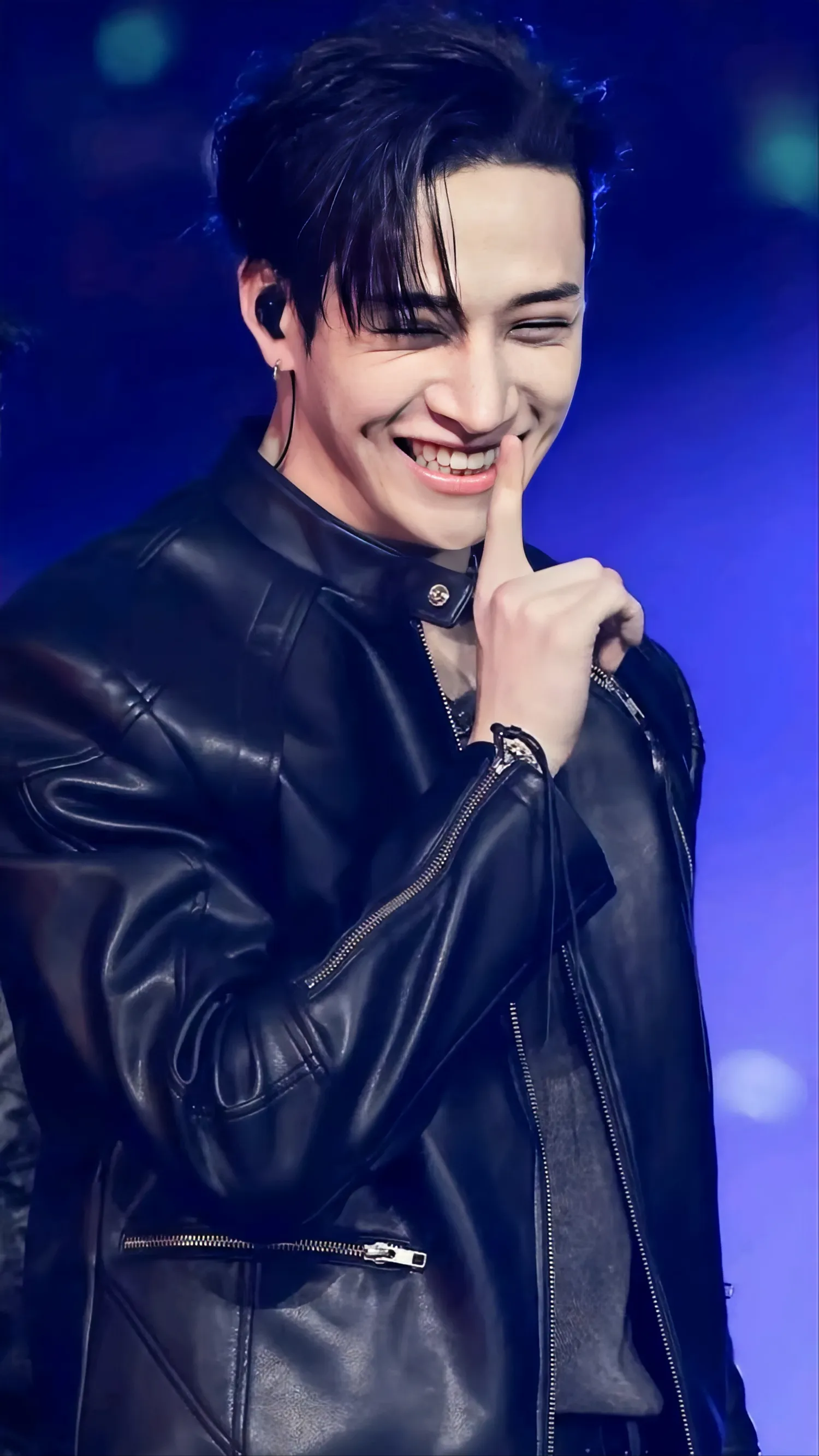 Today's most popular wallpaper in the Bang Chan (Stray Kids) community