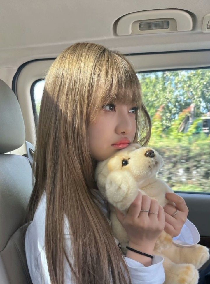 宁宁 (aespa)的最新照片