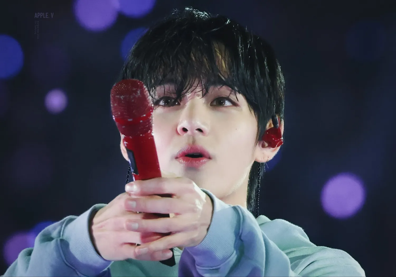 뷔 (방탄소년단) 최근 활동샷