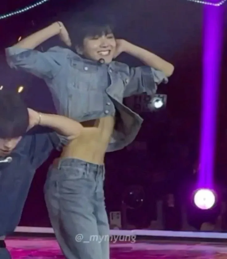 A moment captured by Woonhak (BOYNEXTDOOR)'s fan