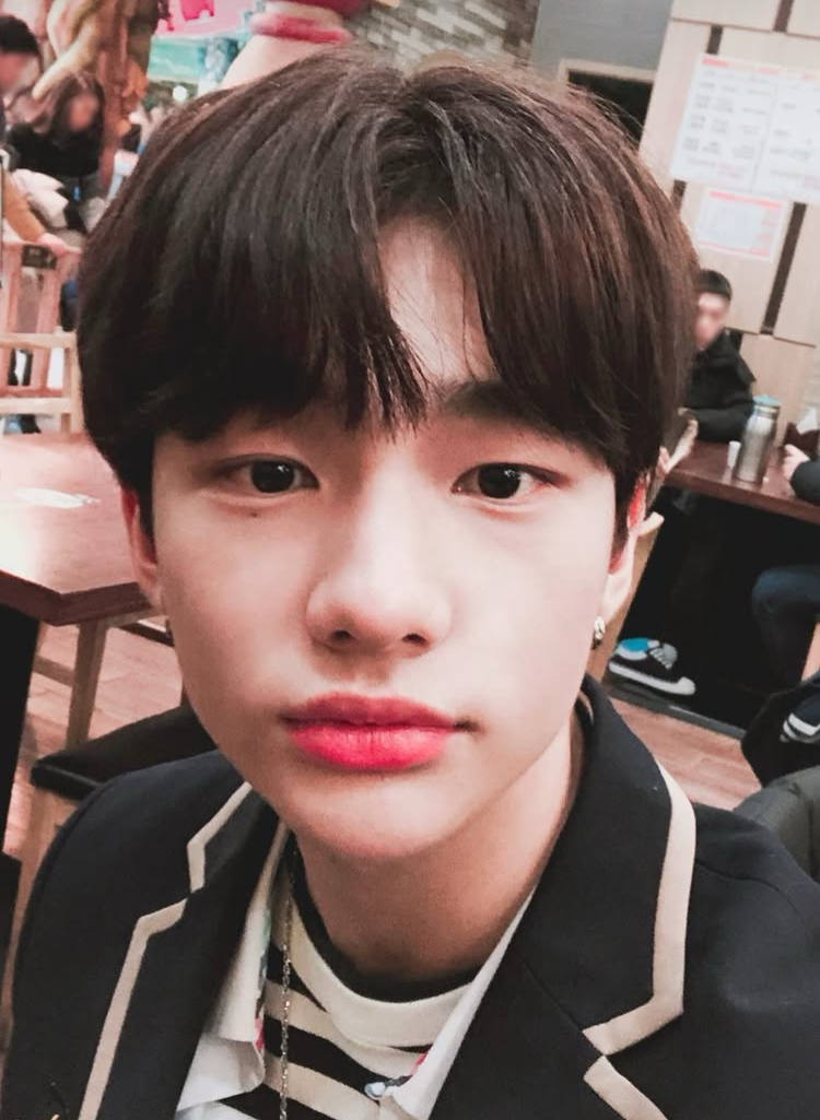 鉉辰 (Stray Kids)的最新活動照片