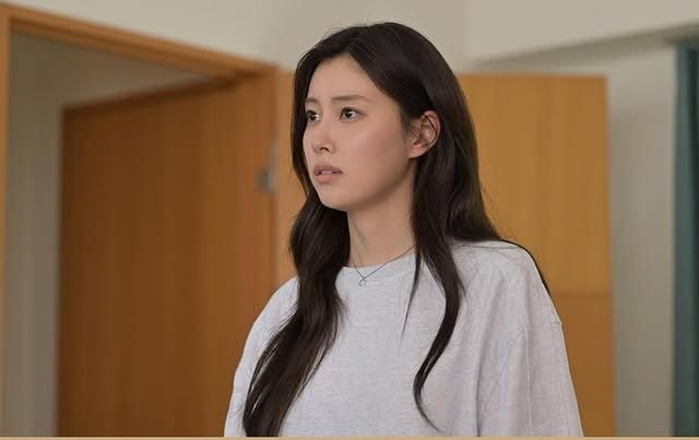 Recent activity shot of Kang Hyewon