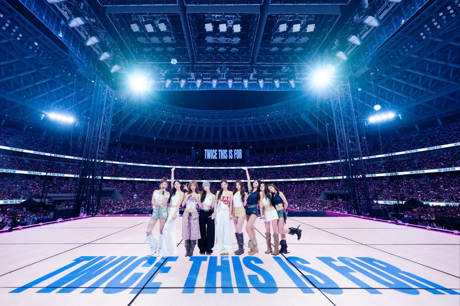 Momen yang diabadikan oleh penggemar TWICE