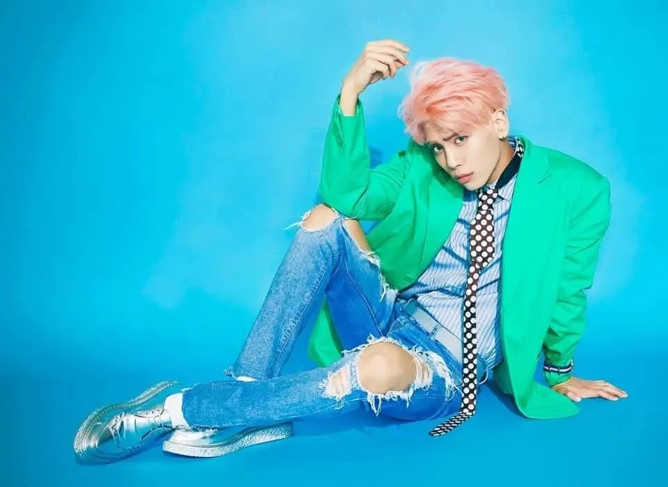 Behind-the-scenes cut of Jonghyun (SHINee)