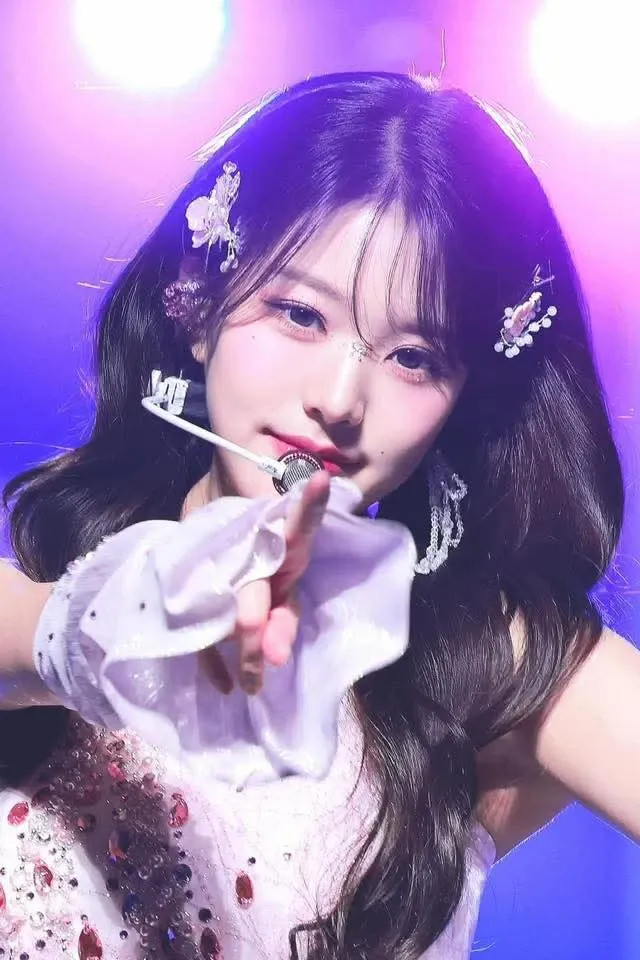 Latest photo of Jang Wonyoung (IVE)