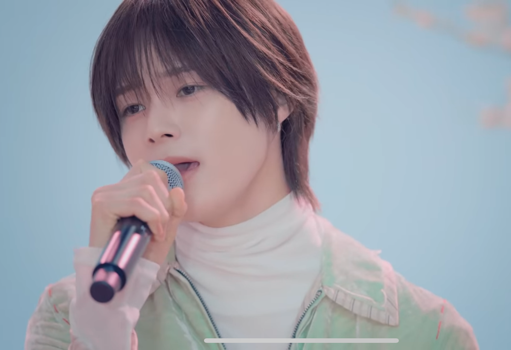 A moment captured by K (&TEAM)'s fan