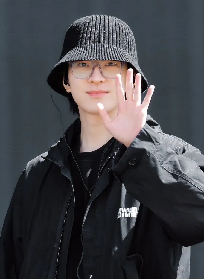 Latest photo of Wonwoo (SEVENTEEN)