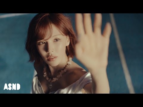 Behind-the-scenes cut of Wendy (Red Velvet)