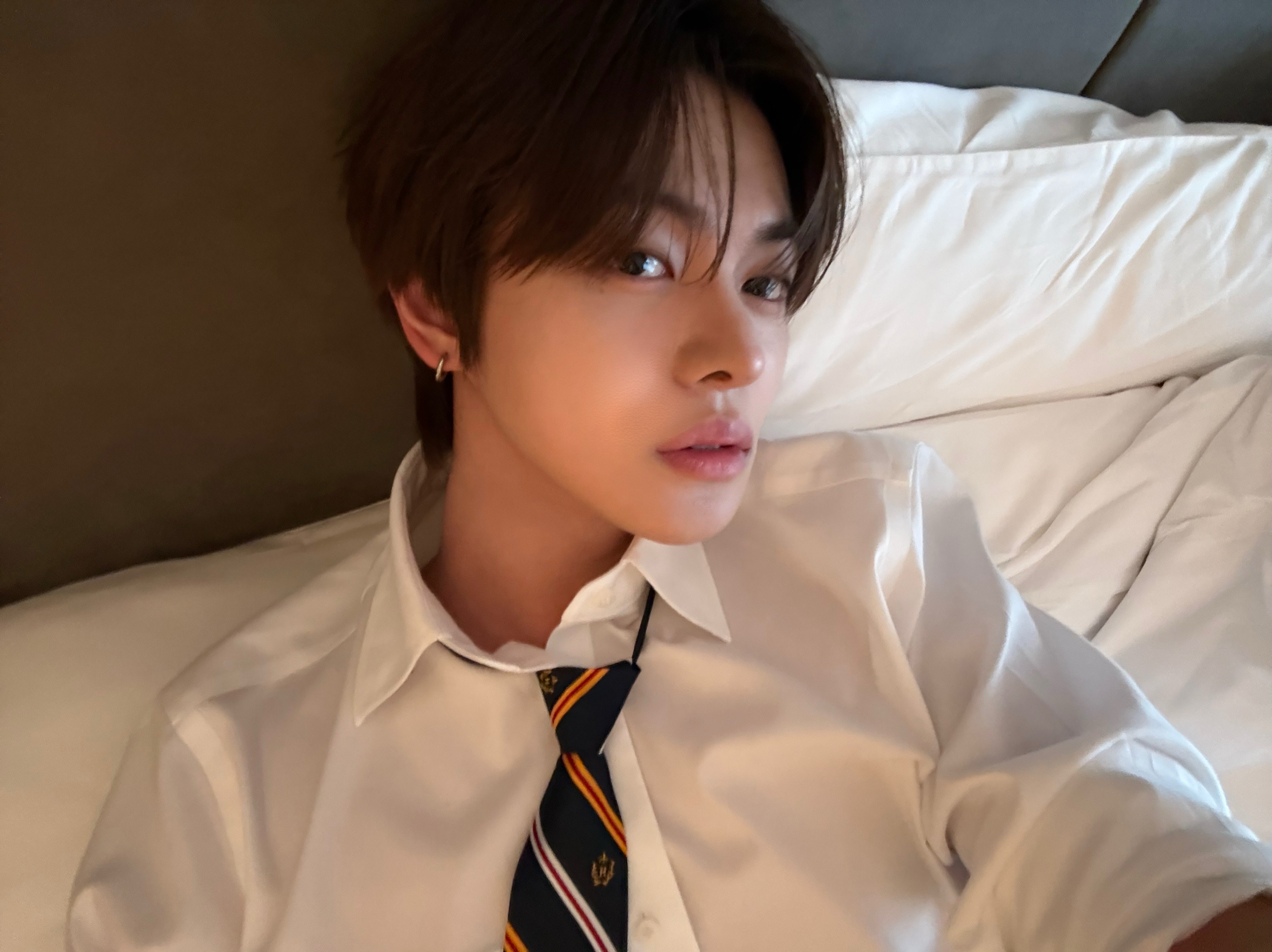 A moment captured by Lee Leo (ALPHA DRIVE ONE)'s fan