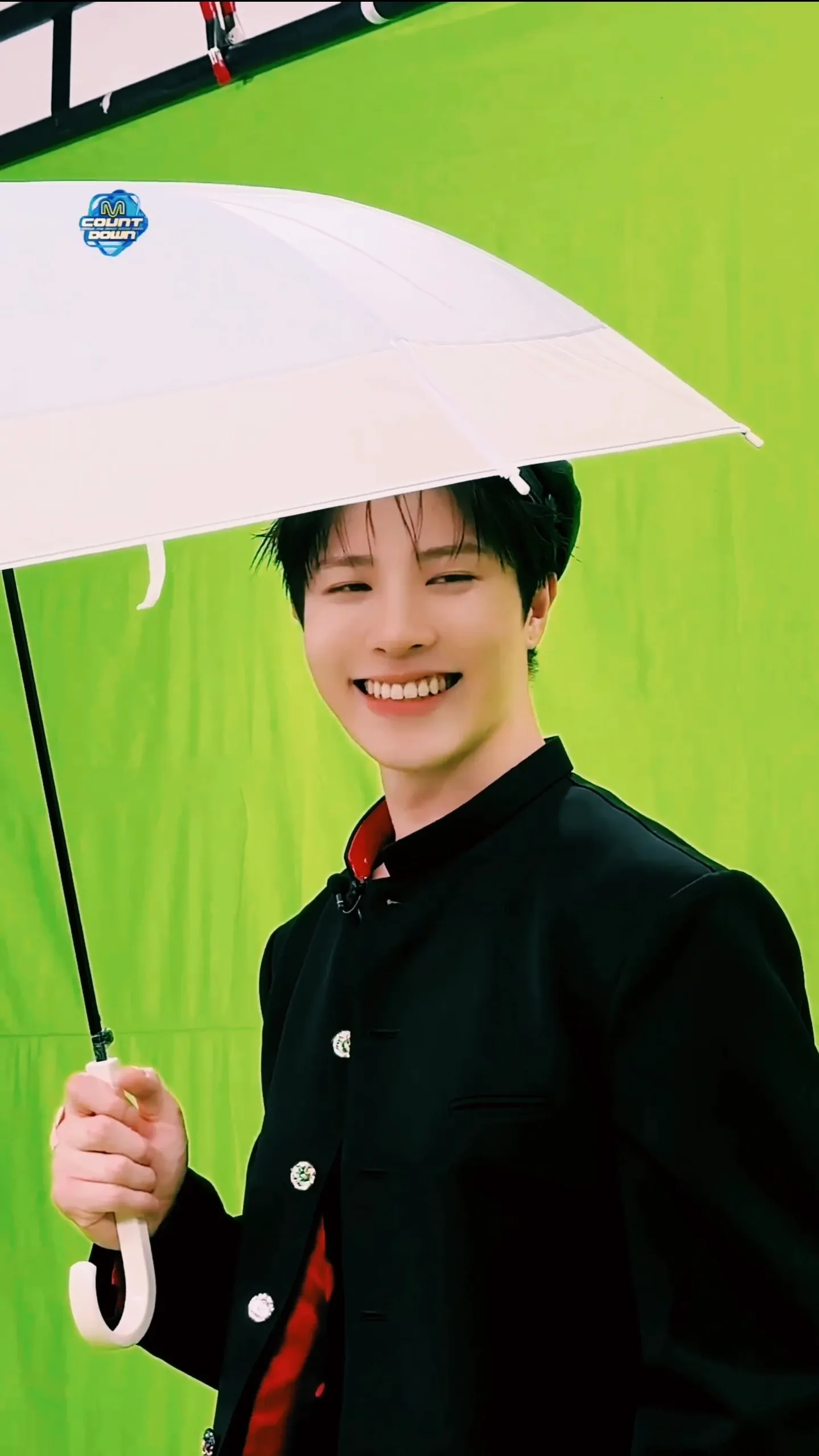 Behind-the-scenes cut of So Junghwan (TREASURE)