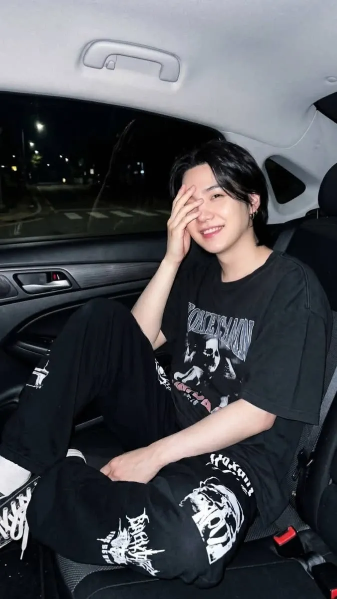 Potret di balik layar SUGA (BTS)