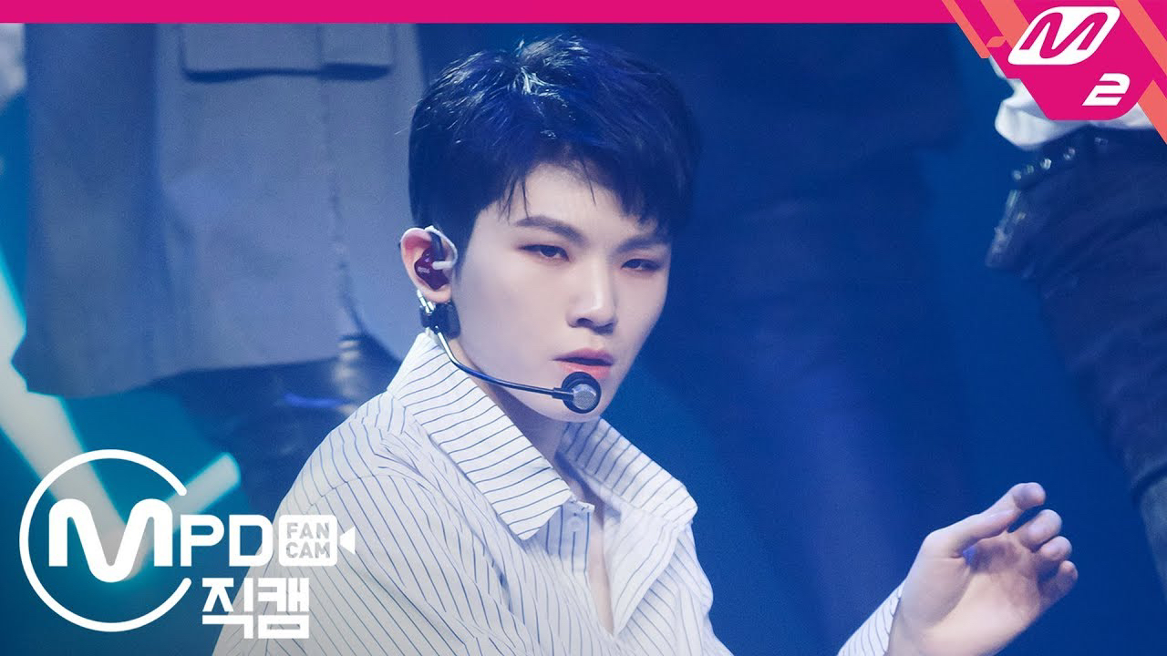 A moment captured by Woozi (SEVENTEEN)'s fan