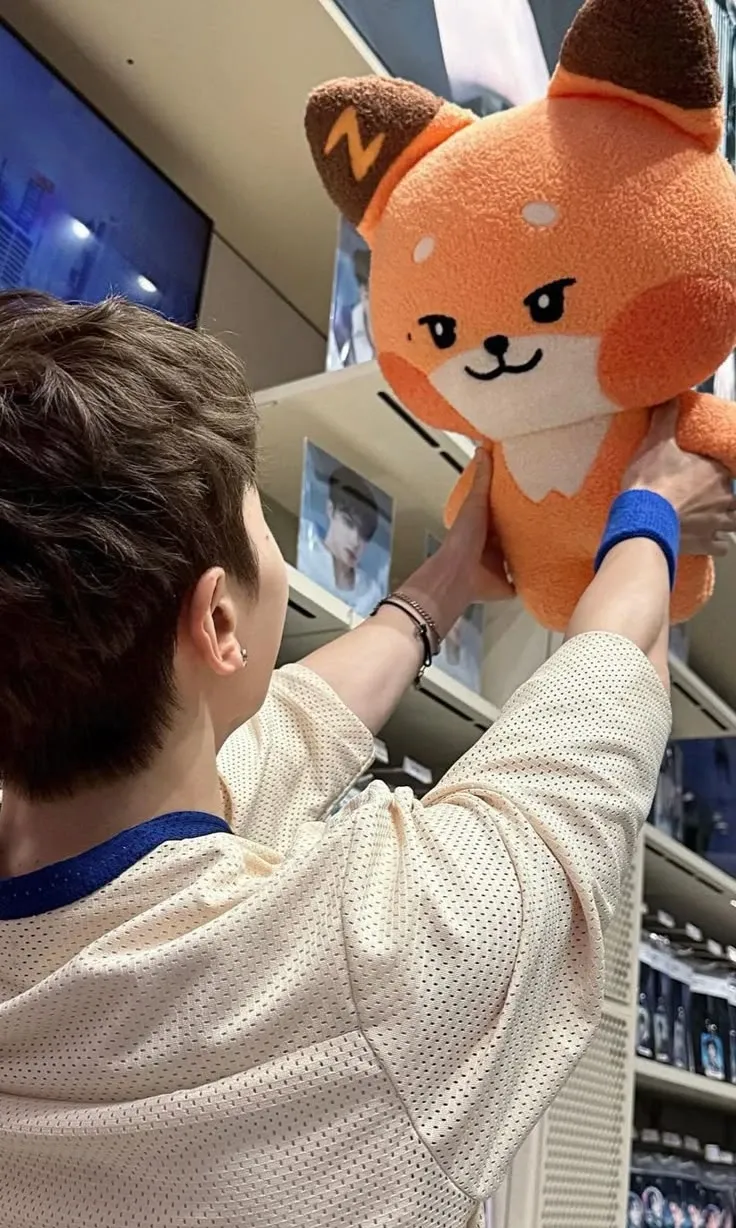 Fandom-recommended wallpaper image of Seok Matthew (ZEROBASEONE)