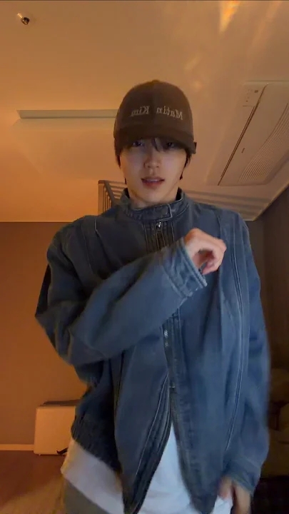 Behind-the-scenes cut of CRAVITY