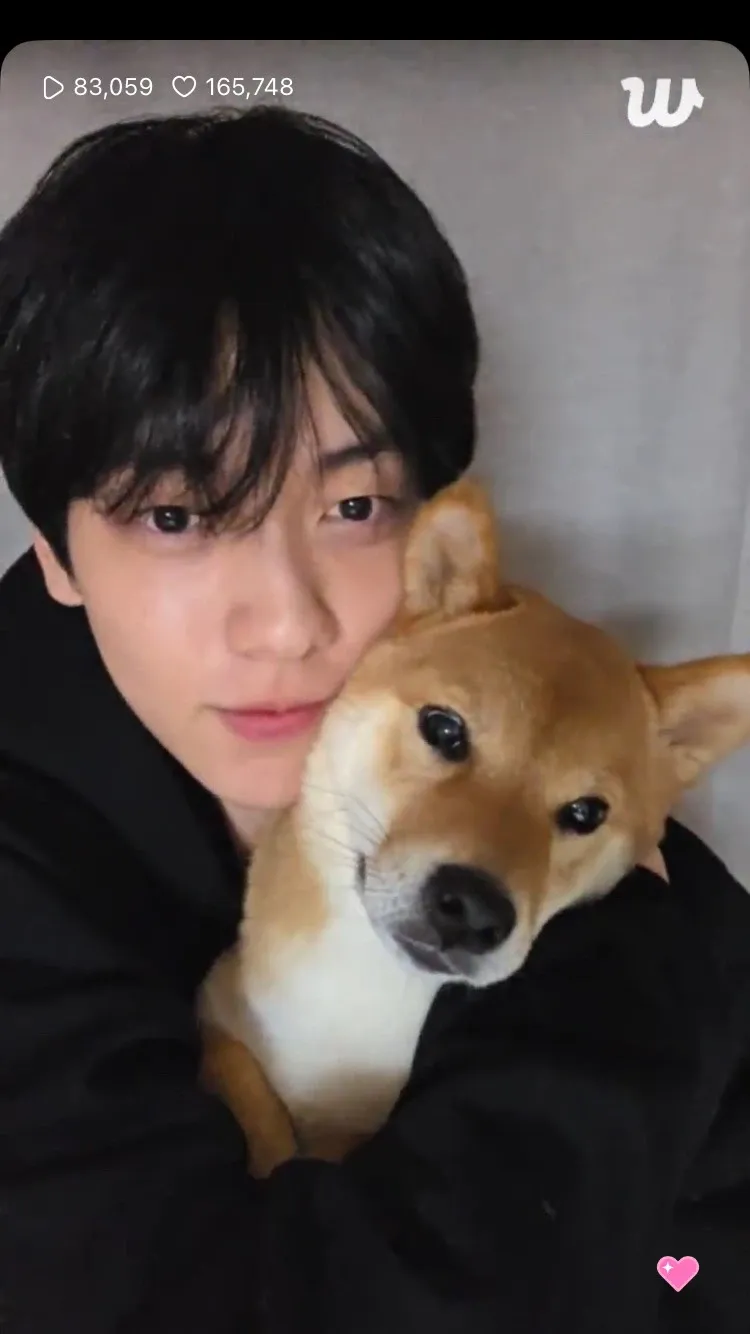 Today's most popular wallpaper in the Taehyun (TOMORROW X TOGETHER) community