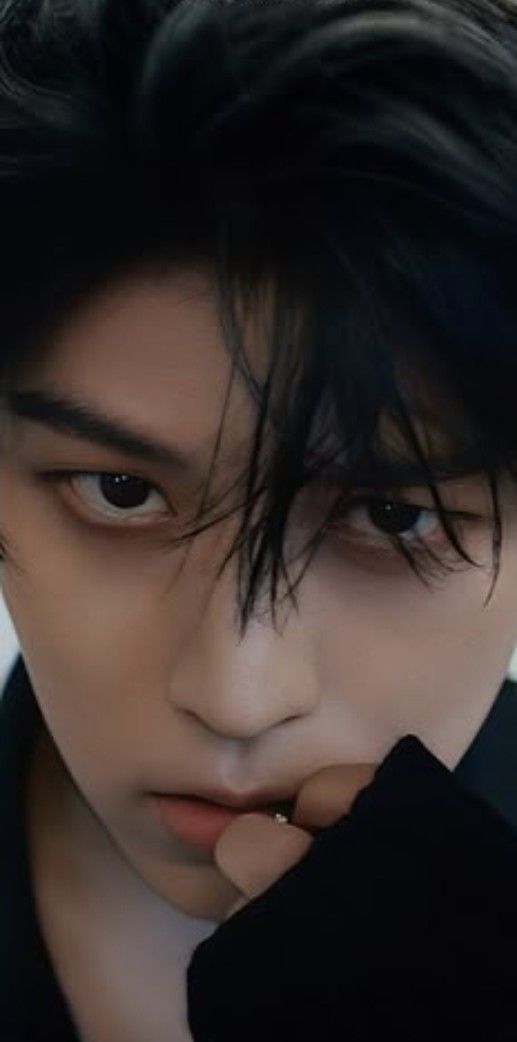 The most beloved wallpaper among Seungmin (Stray Kids)'s fans