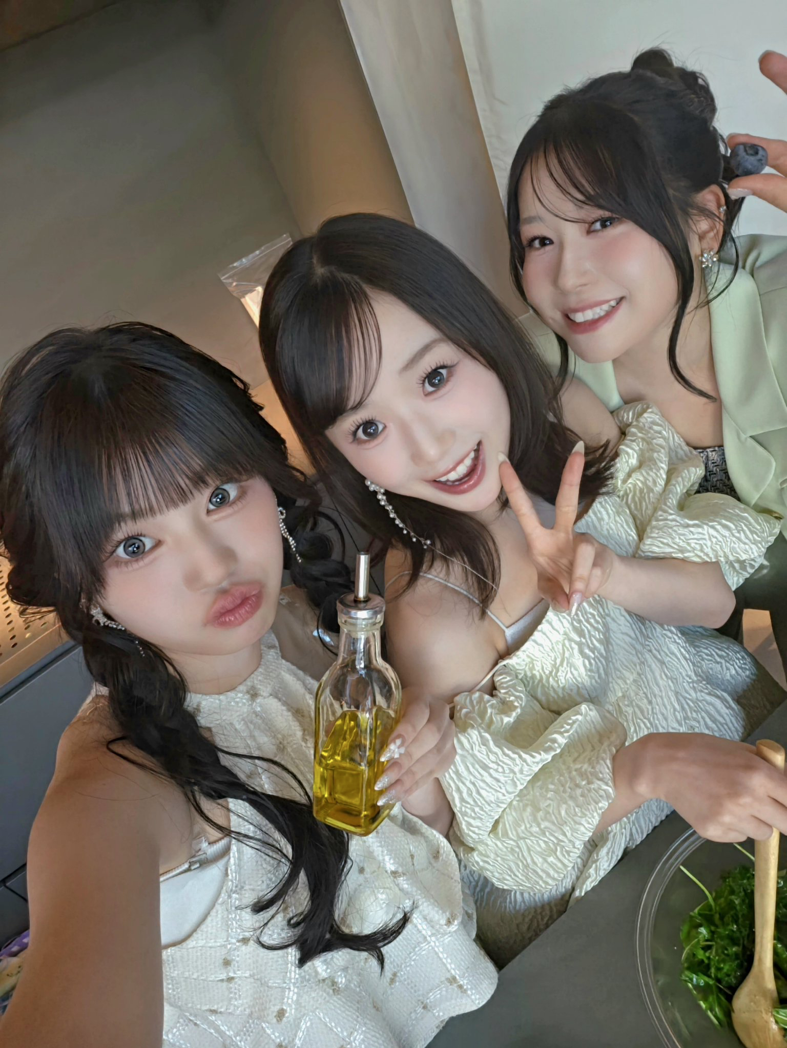 Latest photo of Kasahara Momona (ME:I)