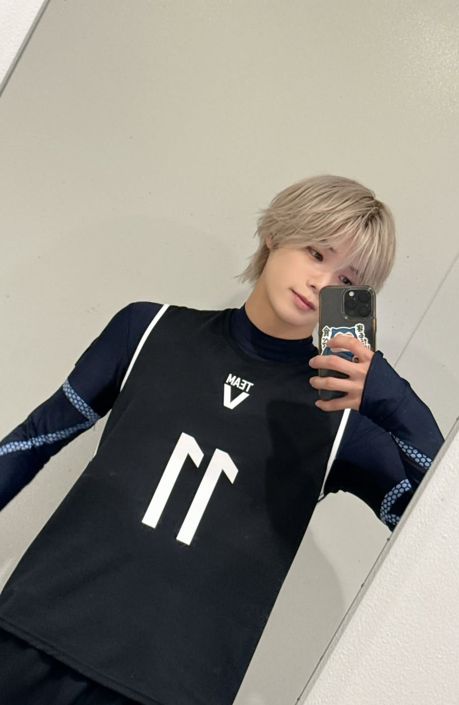 Behind-the-scenes cut of K (&TEAM)