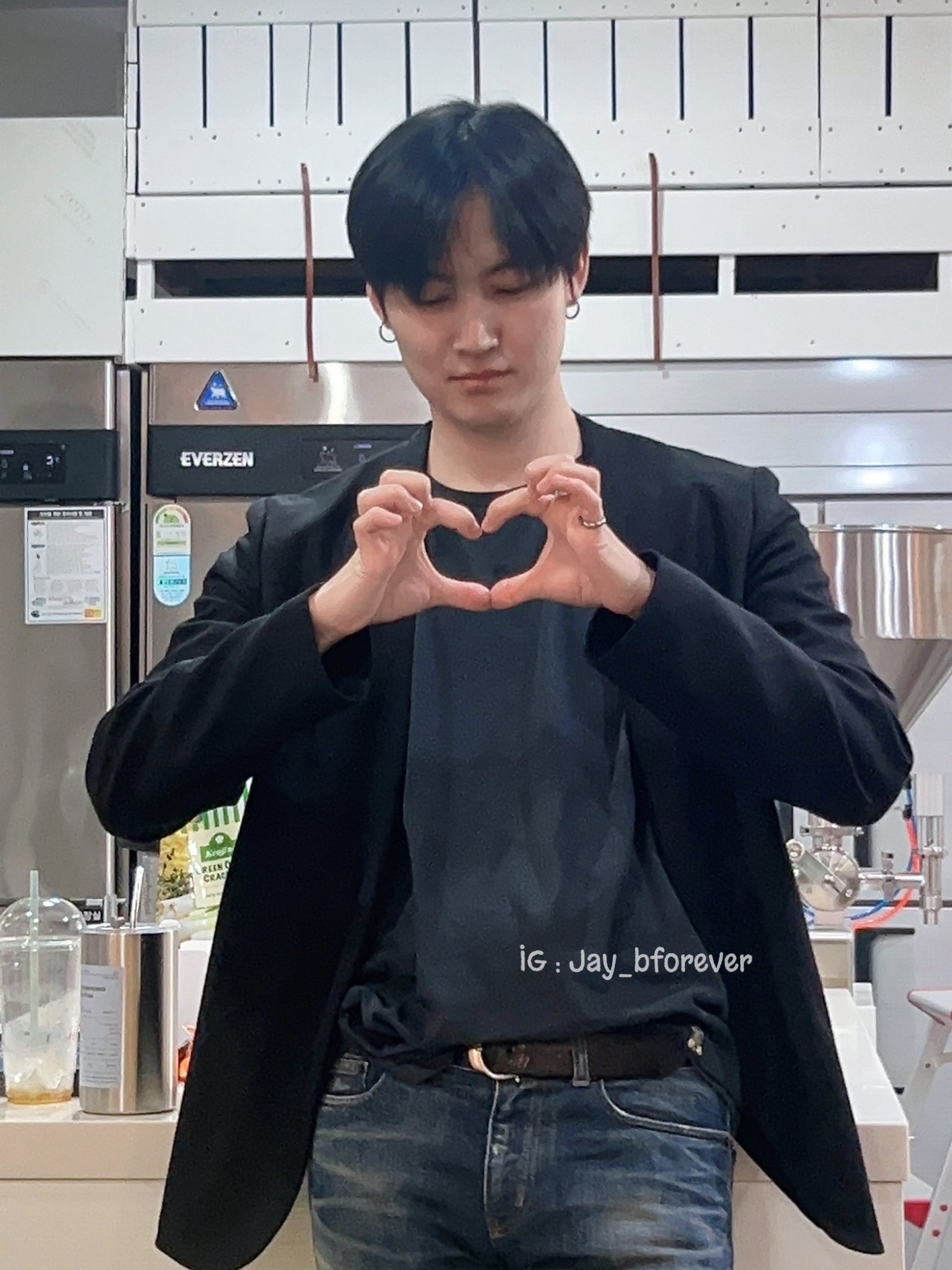 JAY B (GOT7)의 비하인드 컷