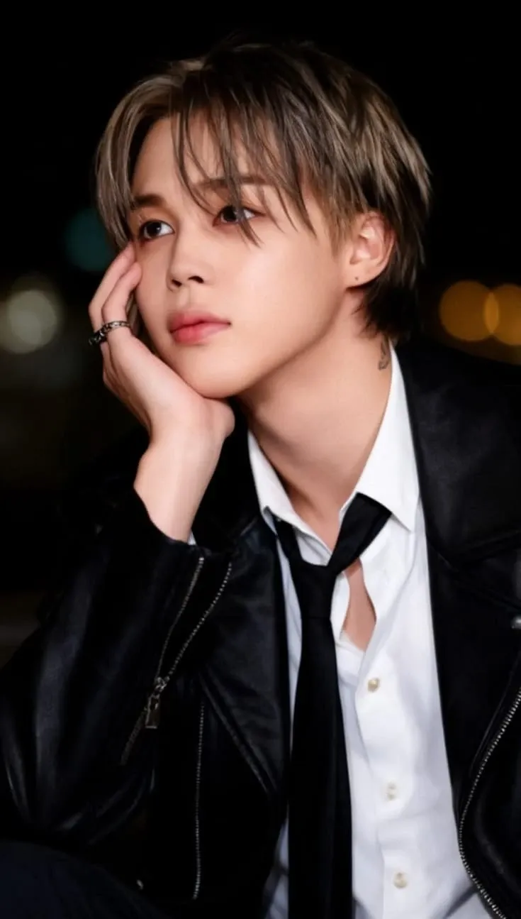 Today's most popular wallpaper in the 智旻 (防彈少年團) community