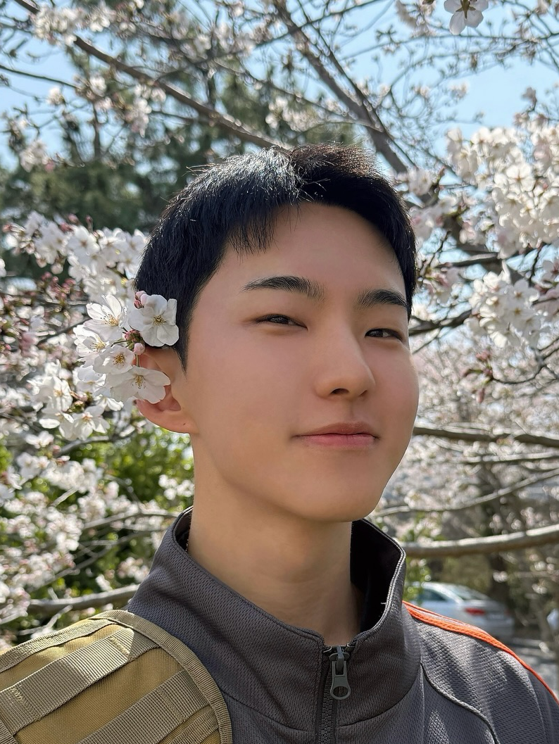 Latest photo of Hoshi (SEVENTEEN)