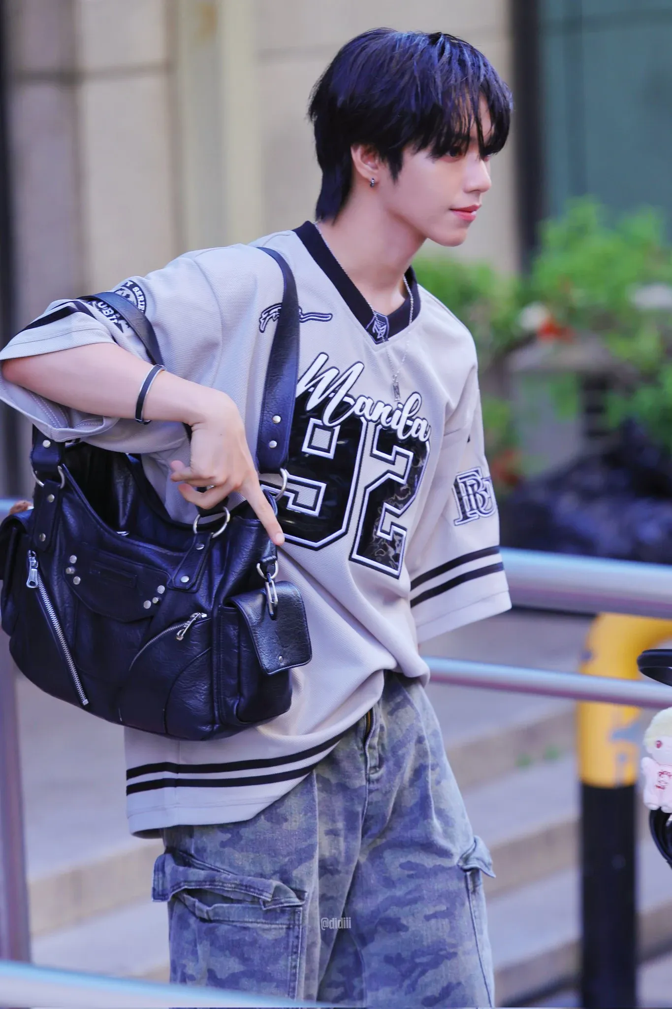 Latest photo of JL (AHOF)