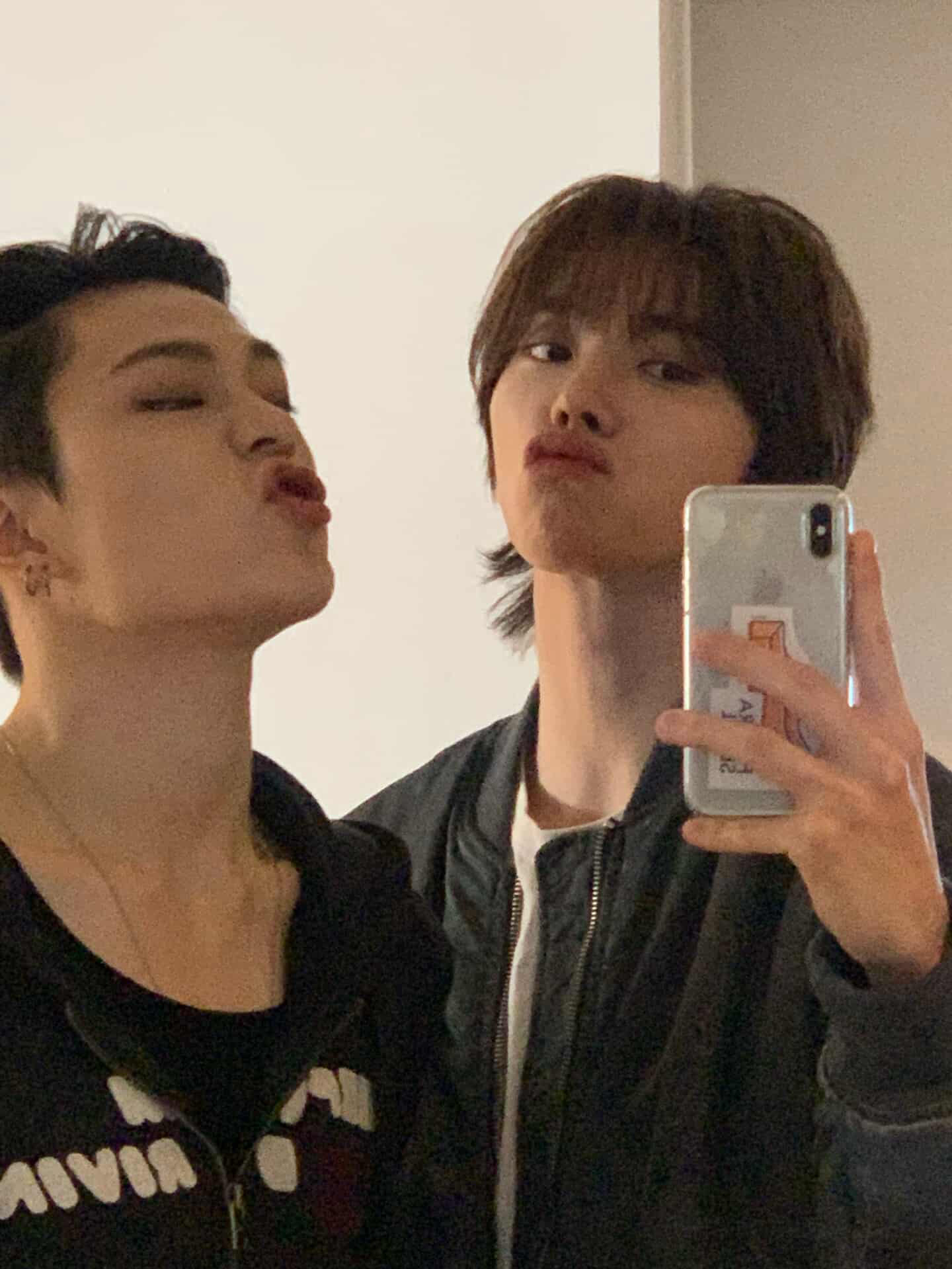 Latest photo of Jinbeom (WHIB)