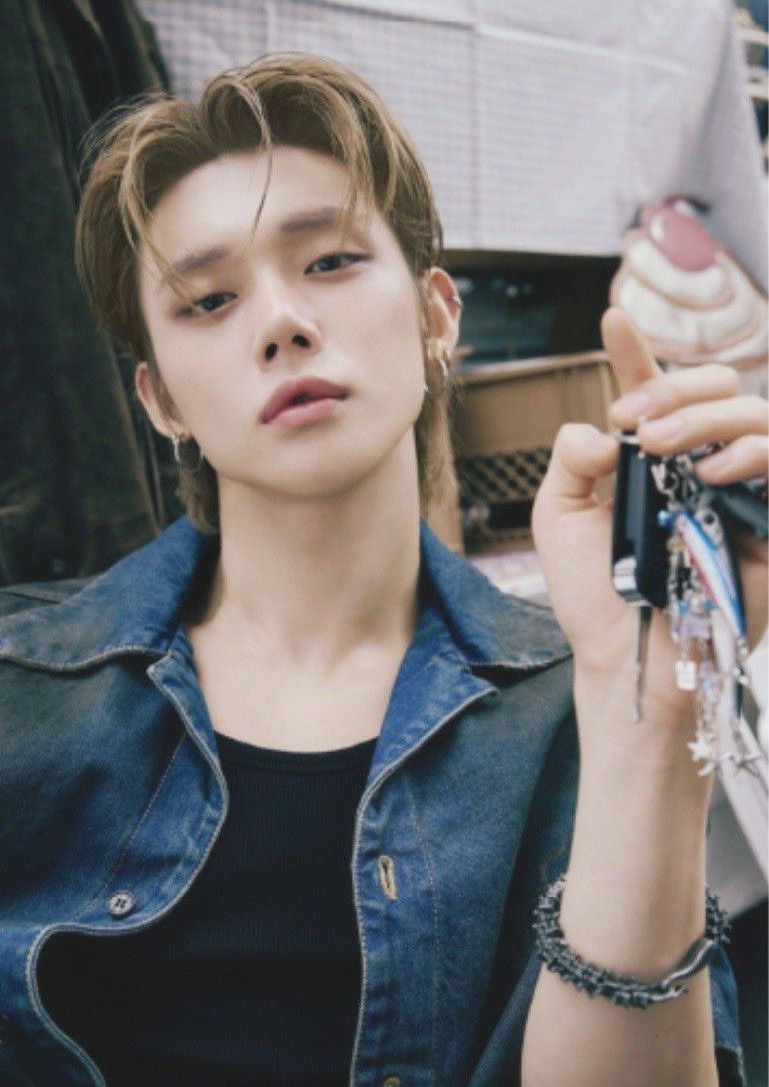 연준 (투모로우바이투게더)의 비하인드 컷