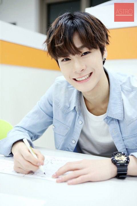 Recent activity shot of Moonbin (ASTRO)