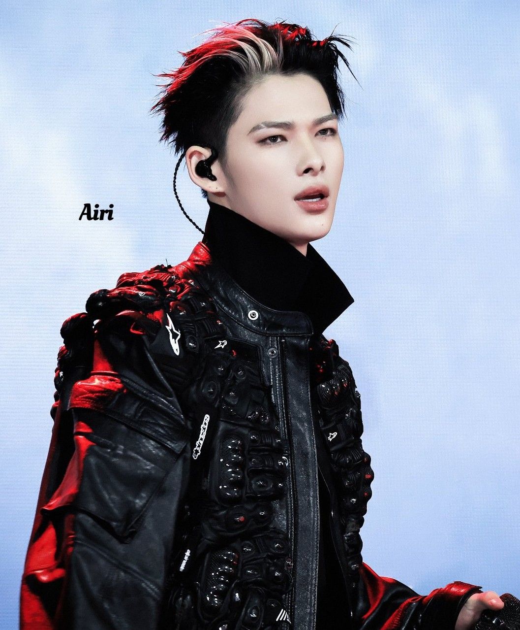 Foto aktivitas terbaru NI-KI (ENHYPEN)