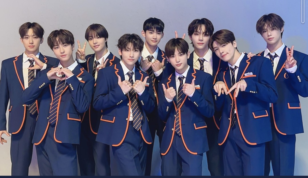 A moment captured by &TEAM's fan