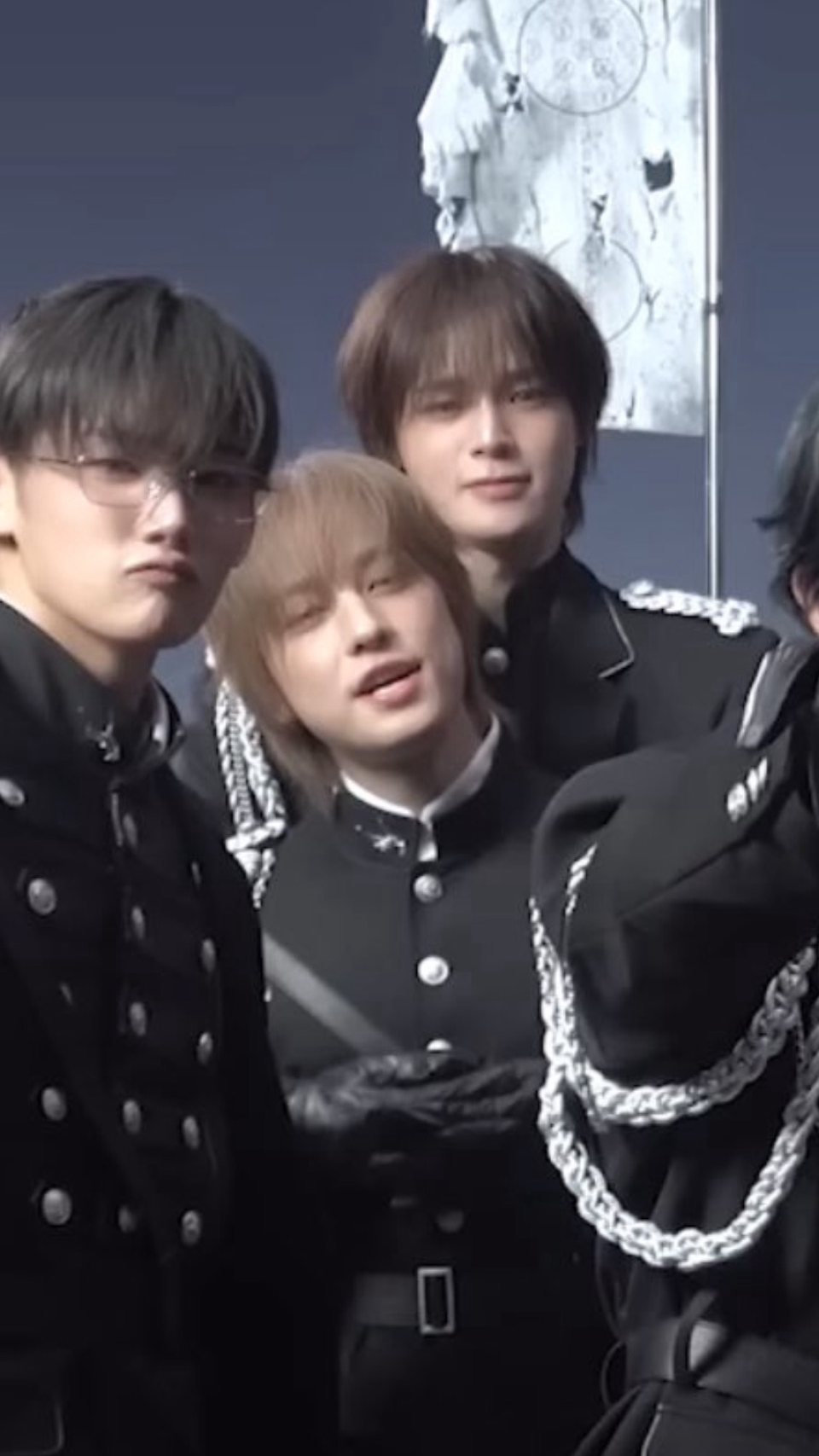 A heartfelt wallpaper shared by &TEAM's fans