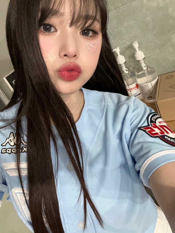 Behind-the-scenes cut of Park Boeun (CLASS:y)