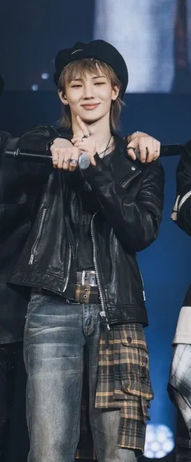 A moment captured by Junhyeok (TNX)'s fan