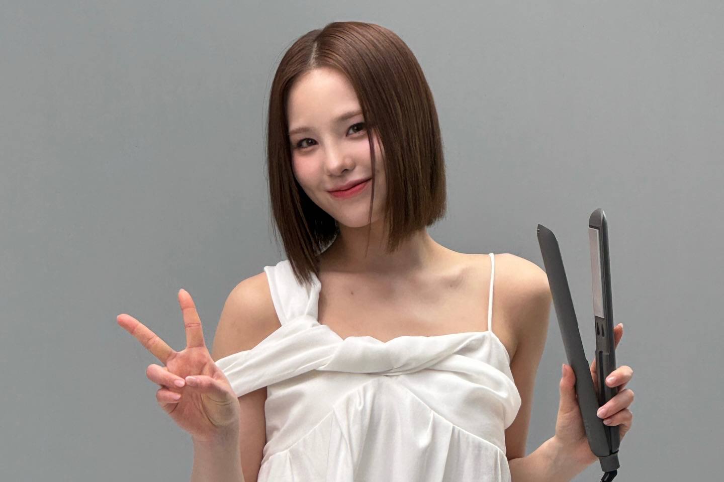 Behind-the-scenes cut of Mako (NiziU)