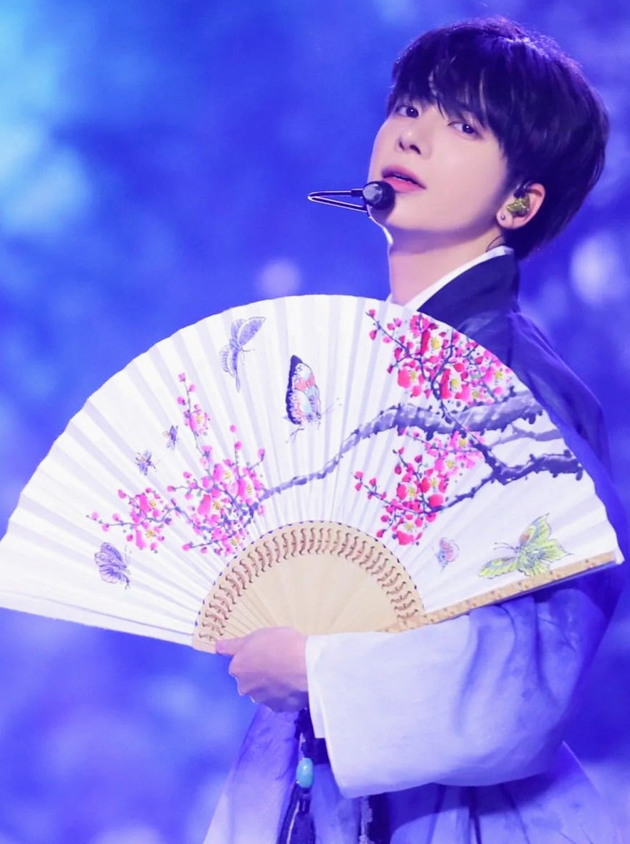 A moment captured by Taehyun (TOMORROW X TOGETHER)'s fan