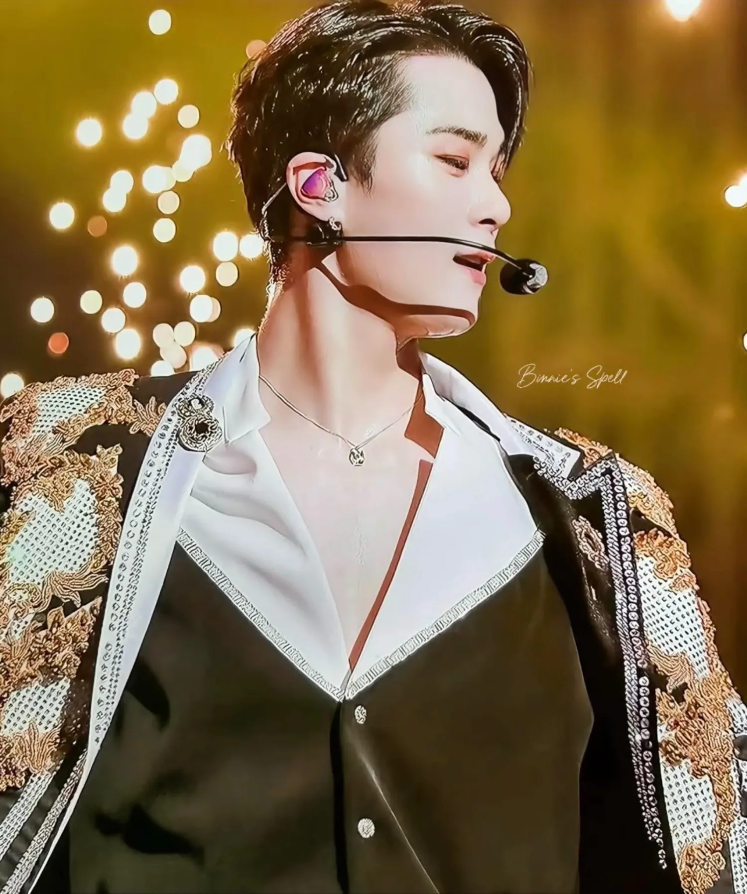 A moment captured by Moonbin (ASTRO)'s fan