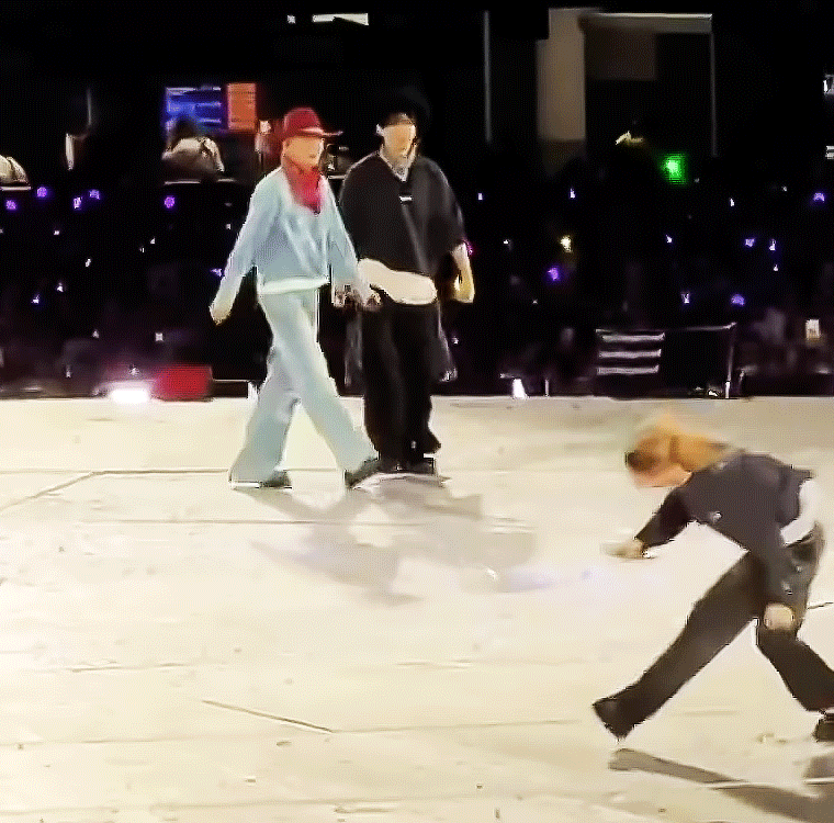 Momen yang diabadikan oleh penggemar Jimin (BTS)