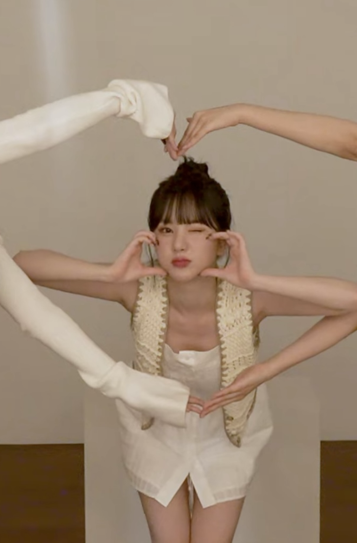 Latest photo of Eunha (GFRIEND, VIVIZ)