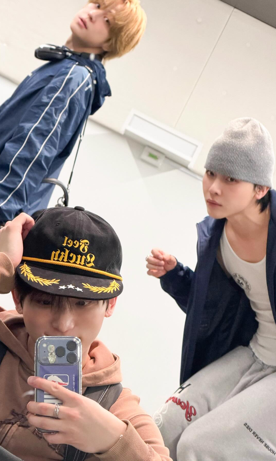 A moment captured by Nicholas (&TEAM)'s fan